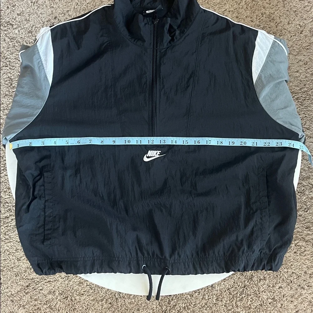 Nike Half-Zip Pullover Jacket Medium Black White Gray Windbreaker Synch Waist - Picture 15 of 16